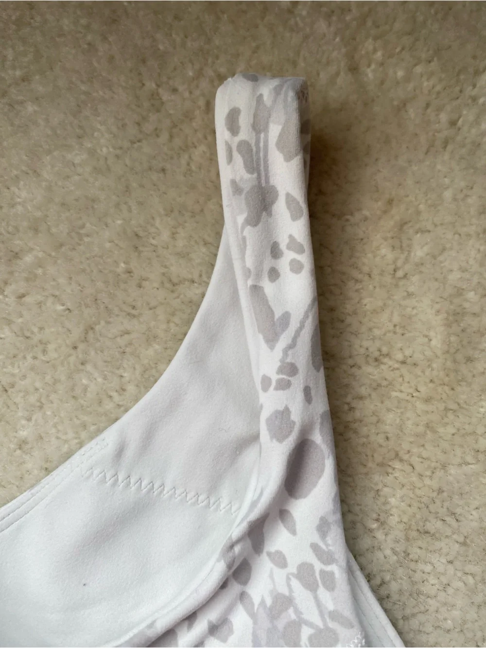 lululemon athletica Crop Tank. Size 4